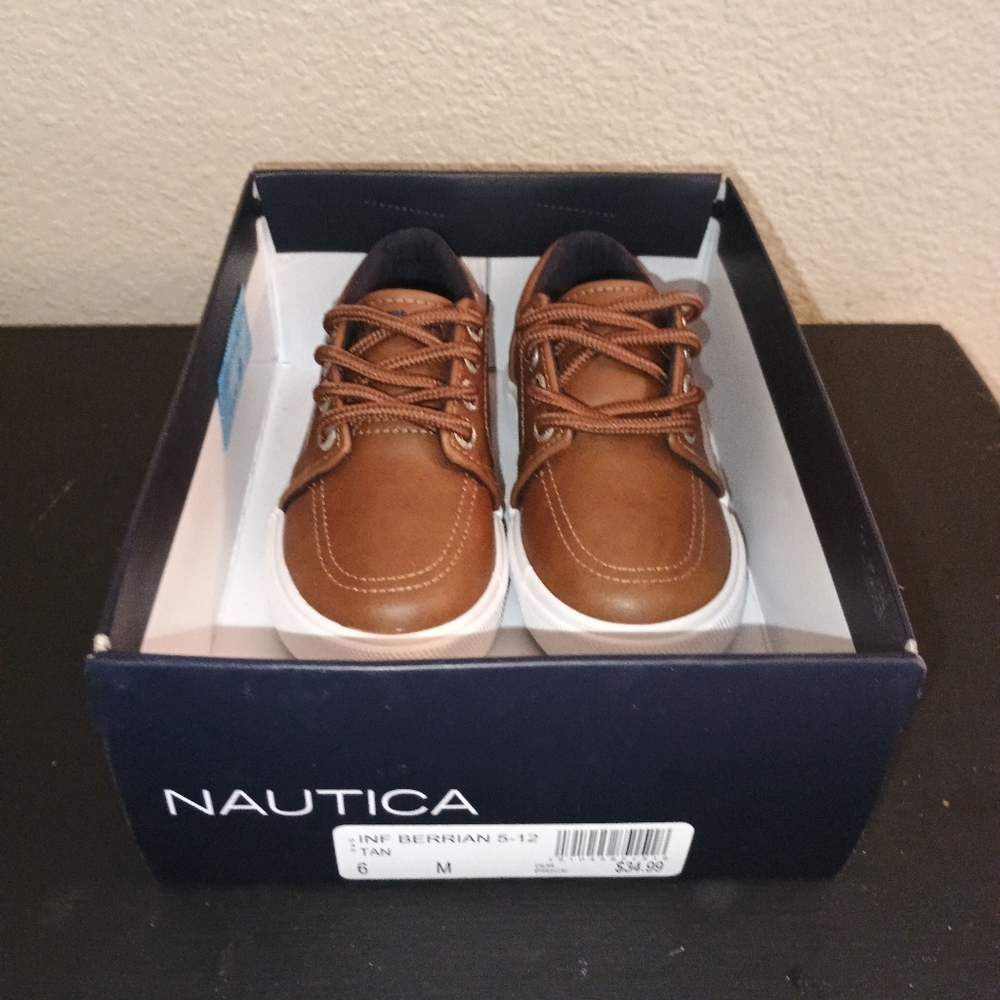 NEW Toddler Nautica Dress Sneakers, 6